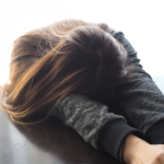 夜になってもなかなか眠れない～その原因は一体どこにあるのか？～