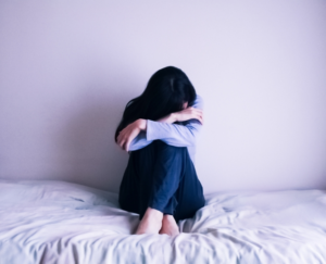 不眠症を改善したい人必見!便利なサポートグッズをチェック